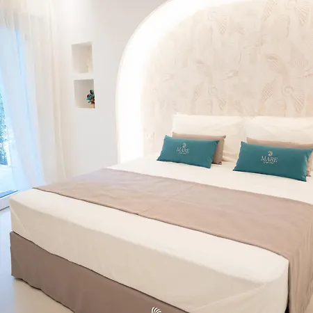 Mare Boutique Couette-café