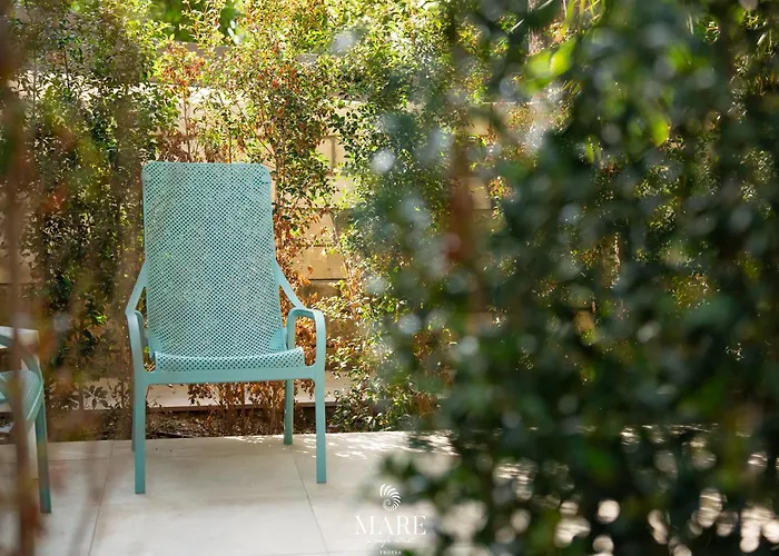 Couette-café Mare - A Jungle Retreat