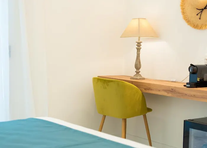 Mare Boutique Тропея